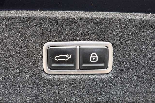 Hyundai IONIQ 6 E(325ps) First Edition 77kWh(Dual Motor) AWD BIOPHILLIC BLUE