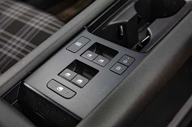 Hyundai IONIQ 6 E(325ps) First Edition 77kWh(Dual Motor) AWD BIOPHILLIC BLUE