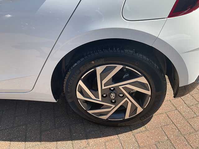 Hyundai i20 1.0T GDi Advance 5dr