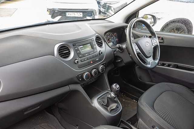 Hyundai i10 1.0 SE 5dr
