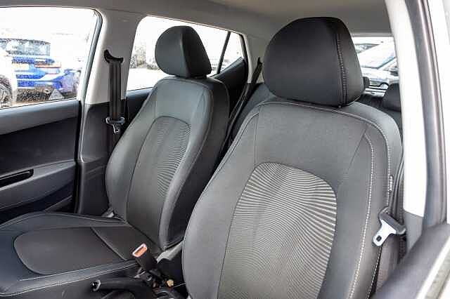 Hyundai i10 1.0 SE 5dr