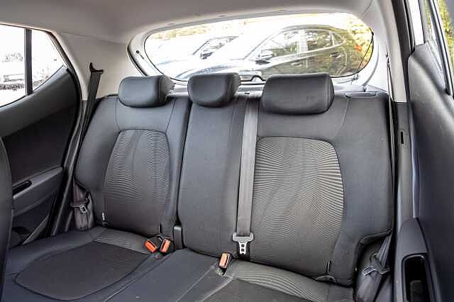 Hyundai i10 1.0 SE 5dr