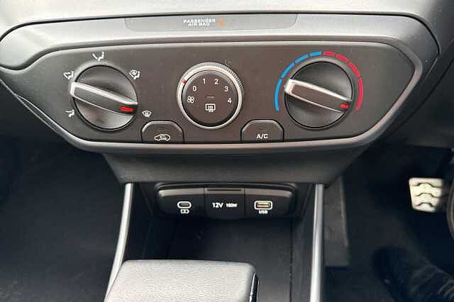 Hyundai Bayon Hatchback 1.0 TGDi Advance 5dr DCT