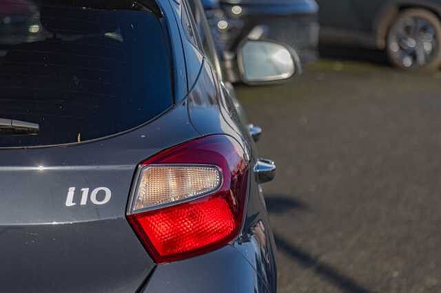 Hyundai i10 1.0 [63] Premium 5dr Auto [Nav]