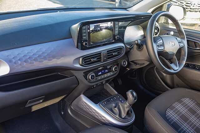 Hyundai i10 1.0 [63] Premium 5dr Auto [Nav]