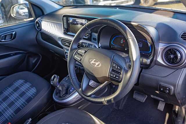 Hyundai i10 1.0 [63] Premium 5dr Auto [Nav]