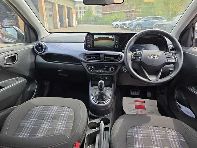 Hyundai i10 1.0 [63] Premium 5dr Auto [Nav]