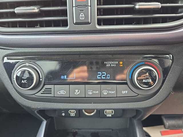 Hyundai i10 1.0 [63] Premium 5dr Auto [Nav]