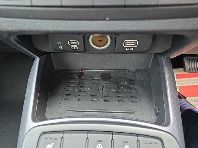 Hyundai i10 1.0 [63] Premium 5dr Auto [Nav]