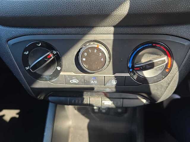 Hyundai i20 5 Door 1.2 MPi (84ps) PLAY