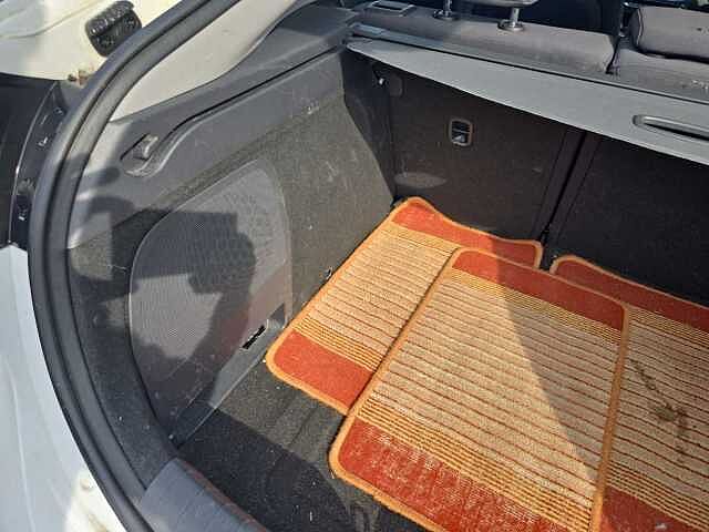 Hyundai IONIQ 1.6 GDi Hybrid Premium 5dr DCT