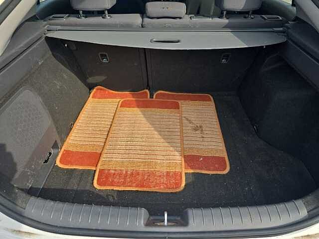 Hyundai IONIQ 1.6 GDi Hybrid Premium 5dr DCT