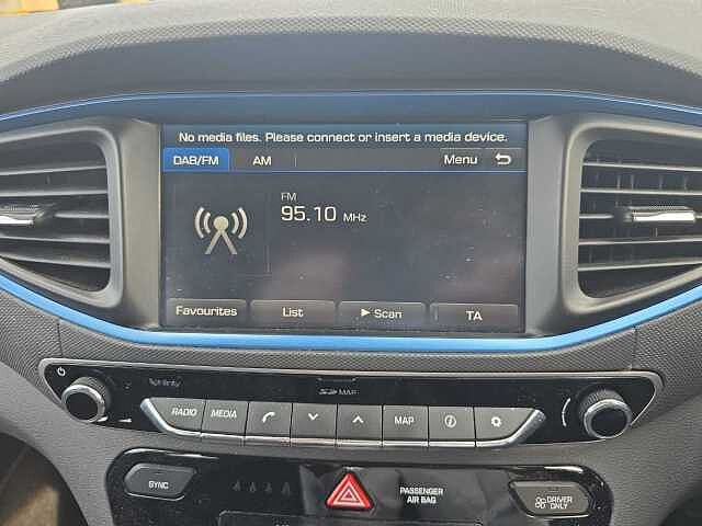 Hyundai IONIQ 1.6 GDi Hybrid Premium 5dr DCT