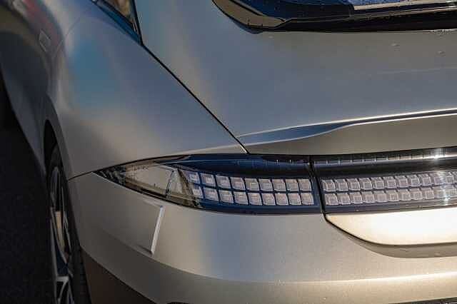 Hyundai IONIQ 6 E (228ps) Premium 77kWh (Single Motor) RWD