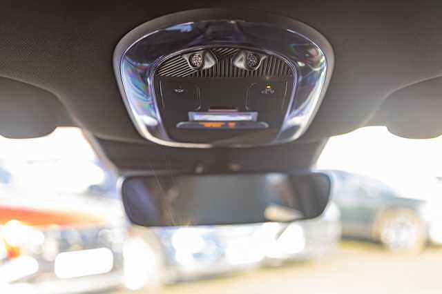 Hyundai IONIQ 6 E (228ps) Premium 77kWh (Single Motor) RWD