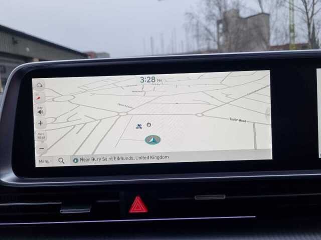 Hyundai IONIQ 6 E (228ps) Premium 77kWh (Single Motor) RWD