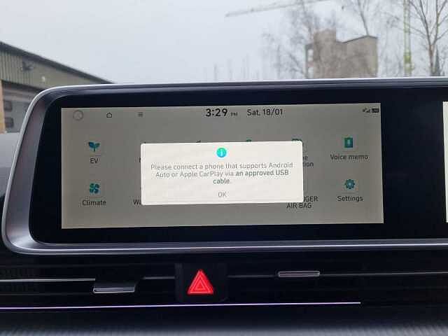 Hyundai IONIQ 6 E (228ps) Premium 77kWh (Single Motor) RWD