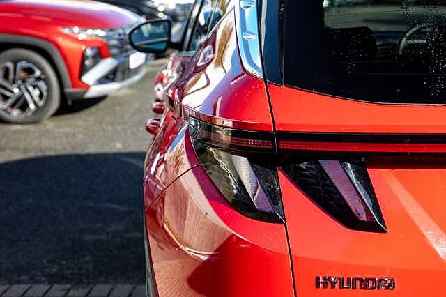 Hyundai TUCSON 1.6 TGDi Plug-in Hybrid Premium 5dr 4WD Auto
