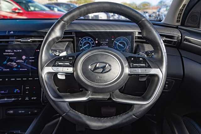Hyundai TUCSON 1.6 TGDi Plug-in Hybrid Premium 5dr 4WD Auto