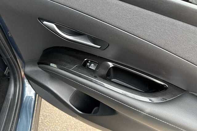 Hyundai TUCSON 1.6-TGDi SE Connect 5dr 2WD