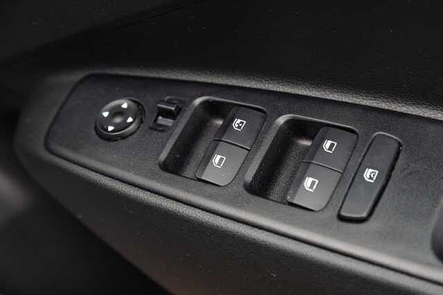 Hyundai i10 1.0 MPi SE Connect 5dr