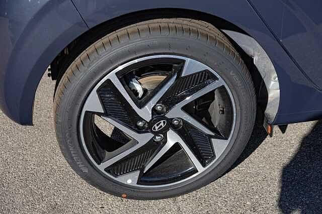 Hyundai i10 1.2 [79] Premium 5dr Auto [Nav]