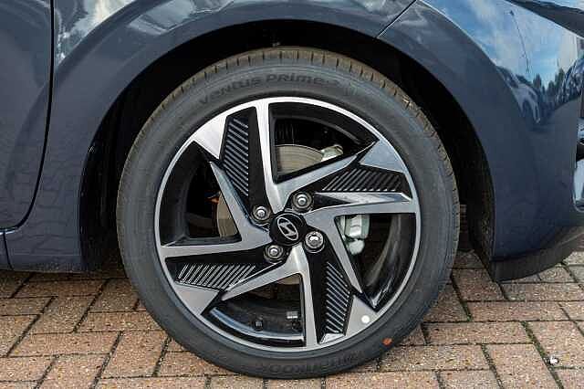 Hyundai i10 1.2 [79] Premium 5dr Auto [Nav]