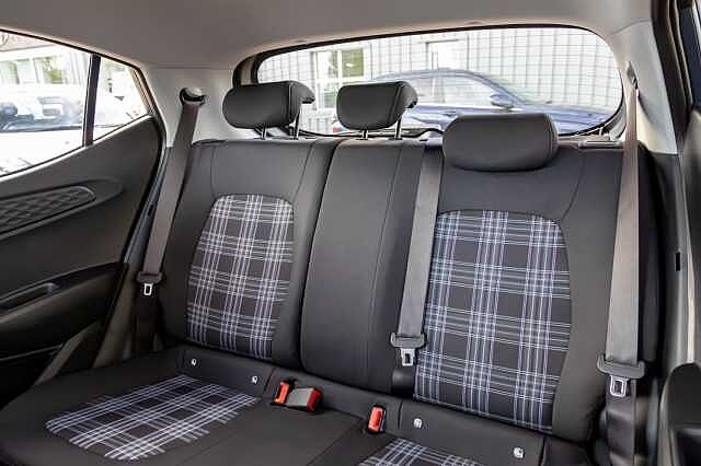 Hyundai i10 1.2 [79] Premium 5dr Auto [Nav]