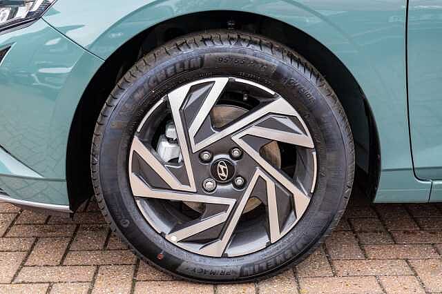 Hyundai i20 1.0T GDi Advance 5dr