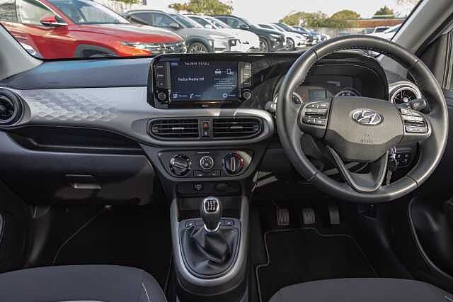 Hyundai i10 1.0 MPi Premium 5dr