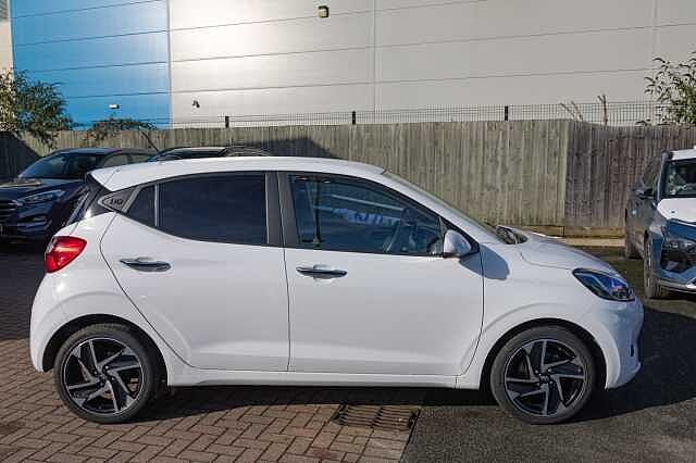 Hyundai i10 1.2 MPi Premium 5dr Auto