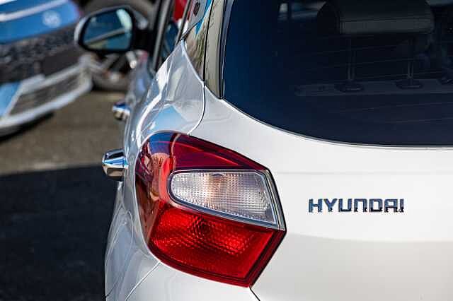 Hyundai i10 1.2 MPi Premium 5dr Auto
