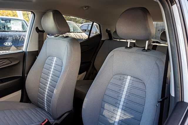 Hyundai i10 1.2 MPi Premium 5dr Auto