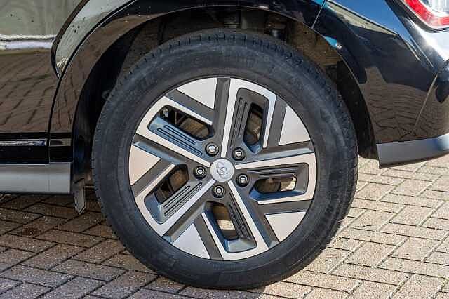 Hyundai KONA 150kW Premium 64kWh 5dr Auto
