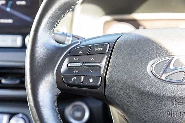 Hyundai KONA 150kW Premium 64kWh 5dr Auto
