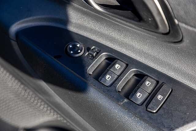 Hyundai i20 1.0T GDi 48V MHD SE Connect 5dr