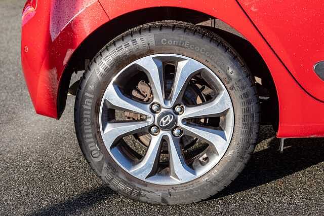 Hyundai i10 1.2 Premium SE 5dr Auto