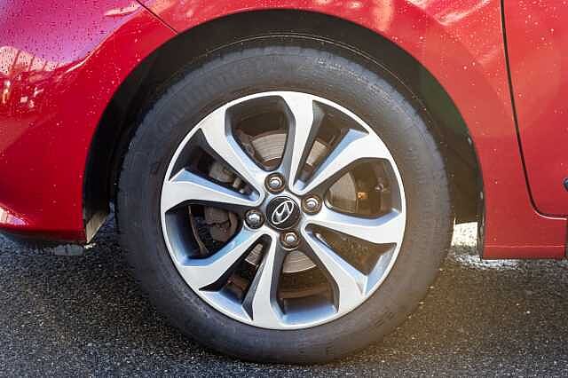 Hyundai i10 1.2 Premium SE 5dr Auto