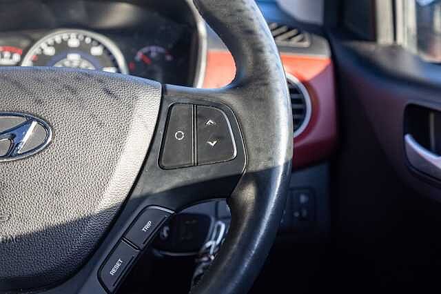 Hyundai i10 1.2 Premium SE 5dr Auto