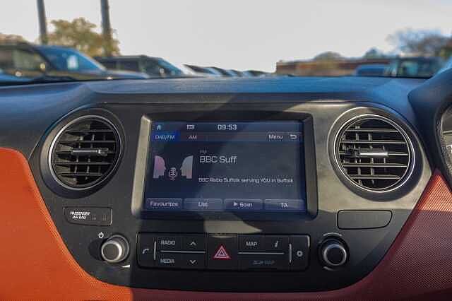 Hyundai i10 1.2 Premium SE 5dr Auto