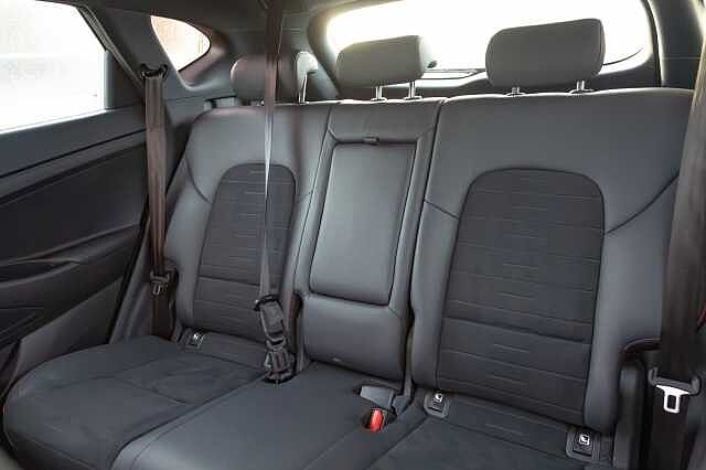Hyundai TUCSON 1.6 CRDi 48V MHD 136 N Line 5dr 2WD