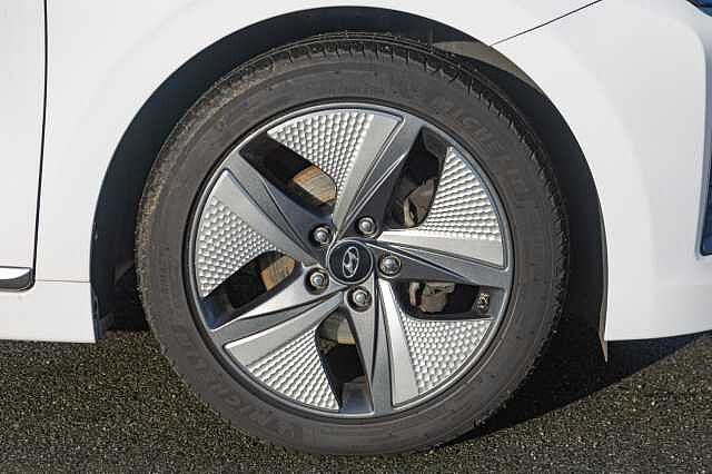 Hyundai IONIQ 1.6 GDi Hybrid Premium SE 5dr DCT White