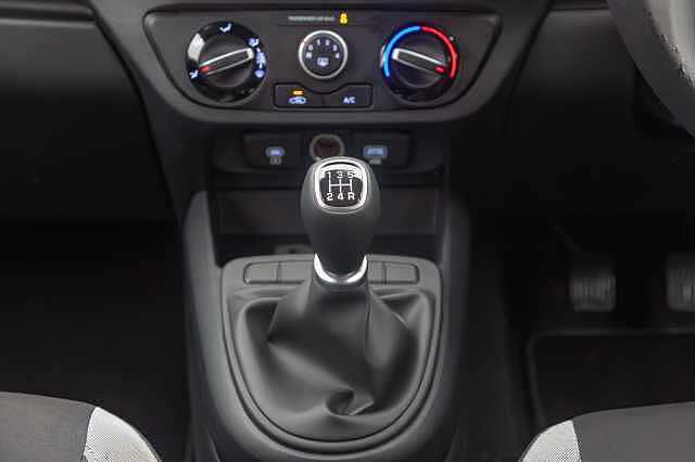 Hyundai i10 1.0 [63] Advance 5dr [Nav]