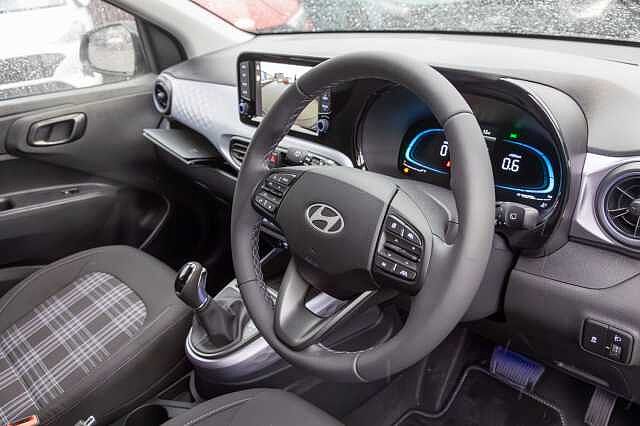 Hyundai i10 1.2 [79] Premium 5dr Auto [Nav]