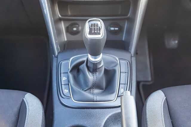 Hyundai KONA 1.0T GDi Play Edition 5dr