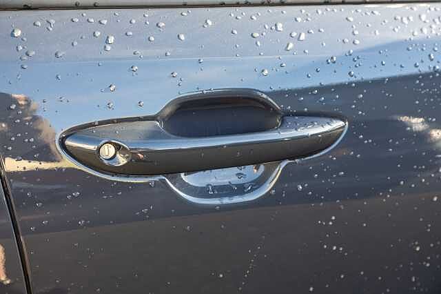 Hyundai i10 1.0 MPi SE Connect 5dr Auto