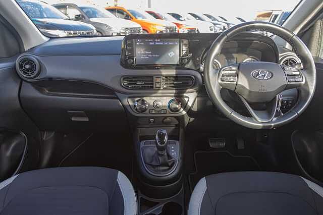 Hyundai i10 1.0 MPi SE Connect 5dr Auto
