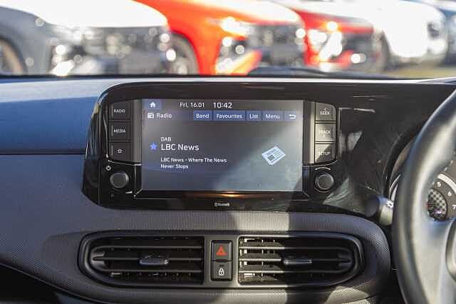 Hyundai i10 1.0 MPi SE Connect 5dr Auto