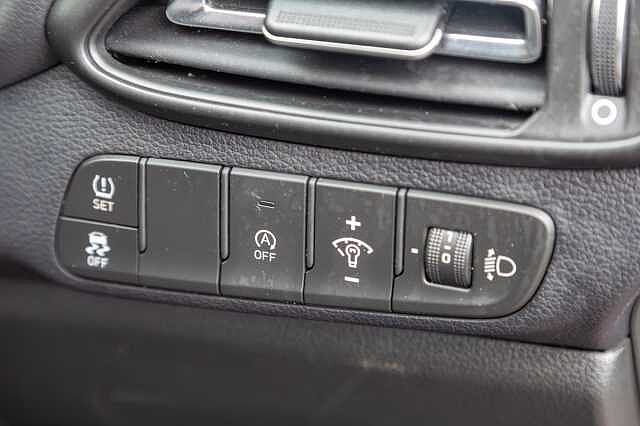 Hyundai I30 1.0T GDi SE Connect 5dr Ultimate Red