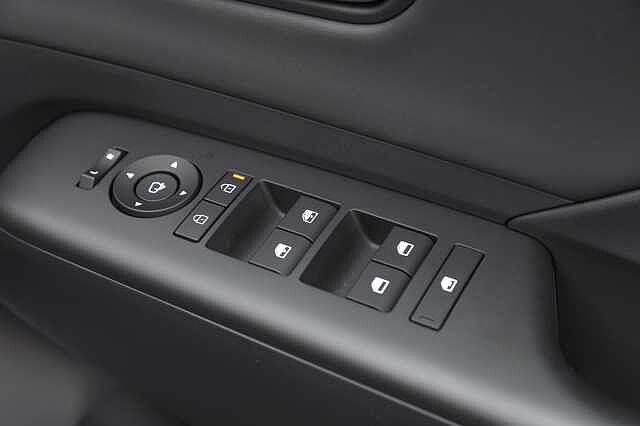 Hyundai KONA 1.6 Hybrid 129 Ultimate 5dr DCT Meta BLUE